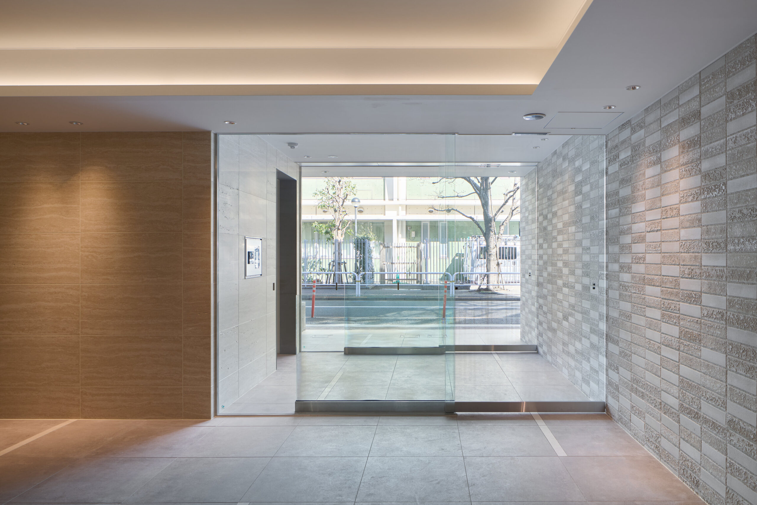 2024 03 Iris Nishi oi AIUEO STUDIO